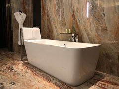 -广州天河希尔顿酒店