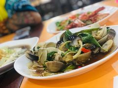 -班赞海鲜市场胖阿姨加工点