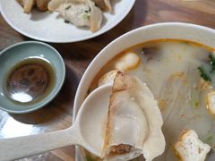 -胡记锅贴·沪上游子老鸭粉丝汤(太原路店)