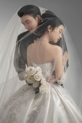 -雪中彩影婚纱摄影·微光艺术中心