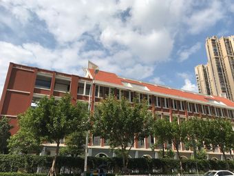 厦门市集美区杏东小学