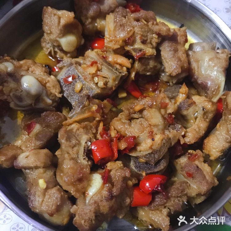 辛苦老妈子每天都会早起煮一天的饭菜