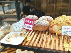 -焙丽拾光(麦凯乐直营店)