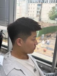 -藤野造型烫染·漂发