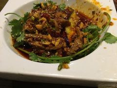 -玛格萝妮(汇智国际商业中心店)