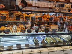 面包甜点陈列柜-81BAKERY(大学路店)