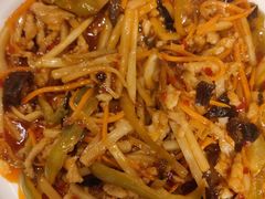 鱼香肉丝-香满园春饼·家常菜(东大桥店)