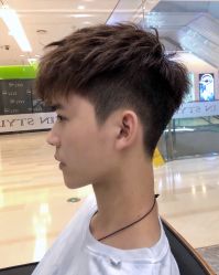 -东秀护肤造型
