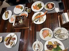 -广州万富希尔顿酒店-感趣自助餐厅·生蚝海鲜刺身