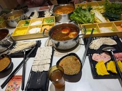 -呷哺呷哺 黄金牧场 (泰盛广场店)