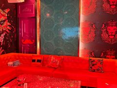 -UK派对KTV(日月广场店)