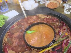 -黄潇洒老火锅(九眼桥宏济巷店)