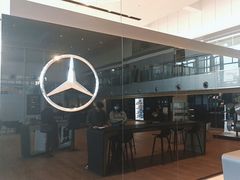 -奔驰上海利星(七宝店)