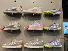 -阿迪达斯(武林银泰三叶草店)