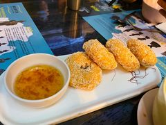 炸虾饼配泰国梅子酱-帕蓝·暹罗料理(大学路店)