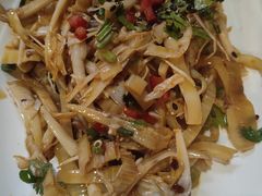 凉拌芭蕉花-蜗牛小馆醉乡民谣云南菜(惠新西里店)