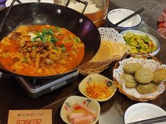 -富正毅三下锅·湘西韵味(天门山索道店)