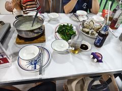 -明本湛江鸡•海鲜小厨(陈家祠店)