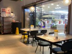 -必胜客(周浦万达店)