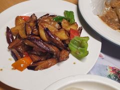 -关东小磨东北菜(上海长风大悦城店)