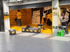 -问山MountQuest攀岩馆