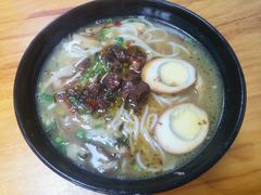-花溪巷牛肉粉(泉城路店)