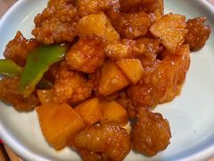 菠萝咕咾肉-弄堂小笼包(西青中北永旺购物中心店)