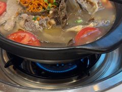 -乡土特色.冷锅鱼.牦牛肉汤锅