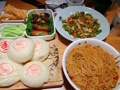 土馒头配大块肉-7017浙菜•建德味(市心北路店)