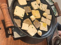 -包整·丝娃娃(一览甲秀楼风景店)