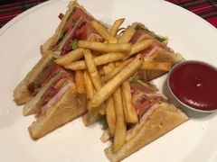 -芭莉与彩虹西餐厅(成都合生汇店)