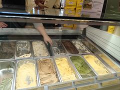 -Inside Scoop Suria KLCC