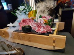 -铭牛烧肉·和牛海鲜自助(高新月牙湖店)