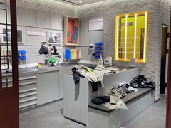 -ARC'TERYX始祖鸟(北京王府中环店)