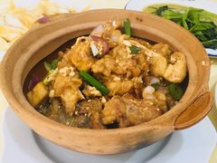红烧鱼头煲-电白鸭粥店(下沙二坊88号店)