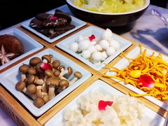 -澳美徕·港式花胶鸡火锅(高新万达店)