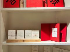 实物图-LADY FAFA(巨鹿路陕西南路路口店)