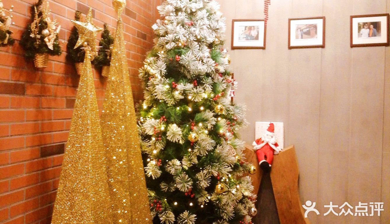 做为一家本土的老牌泰式火锅店,呈贡店我还是第一次来