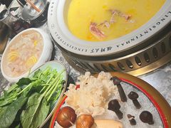 -领鲜天下·焗海鲜·花胶鸡(天目里店)