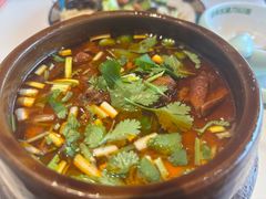 -亚伟瓦罐面美食城(淇县总店)