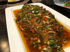 秘汁葱烧酱焖鱼-荆州绿地铂骊酒店-品珍轩中餐厅