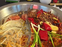 -四小区火锅·巷子里的重庆火锅(花照壁店)