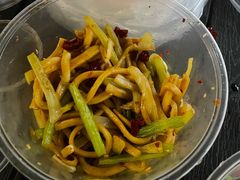 -马尔龙新疆饭店·清真(瑞景店)