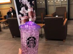 -星巴克臻选(盐城金鹰聚龙湖店)