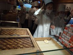 -阿文汤包蟹黄汤包(豫园商城店)