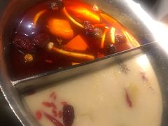 -湊湊火锅·茶憩(新中关购物中心店)