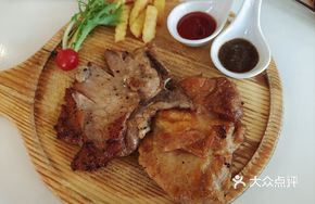 French Pan-Seared Chicken Cutlet