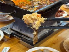 -宏兴烤鱼山庄(宣恩总店)