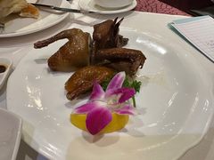 招牌红烧乳鸽-太平馆西餐厅(北京路店)