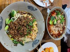 -丁丁猫重庆小面(徐州路店)
